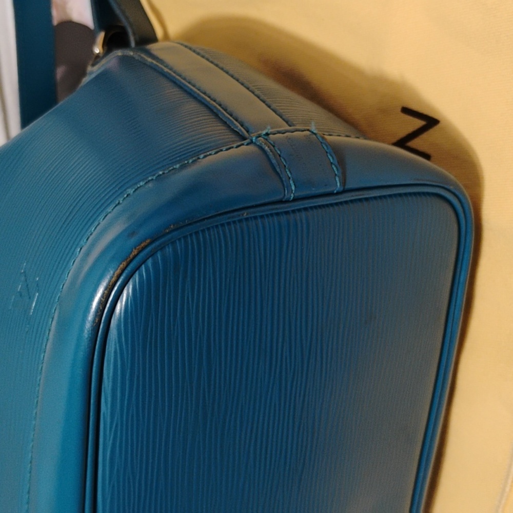 SALE! Auth Louis Vuitton Epi Now BB Cyan Leather Shoulder Bag W Dust Bag & Cards - Picture 9 of 16
